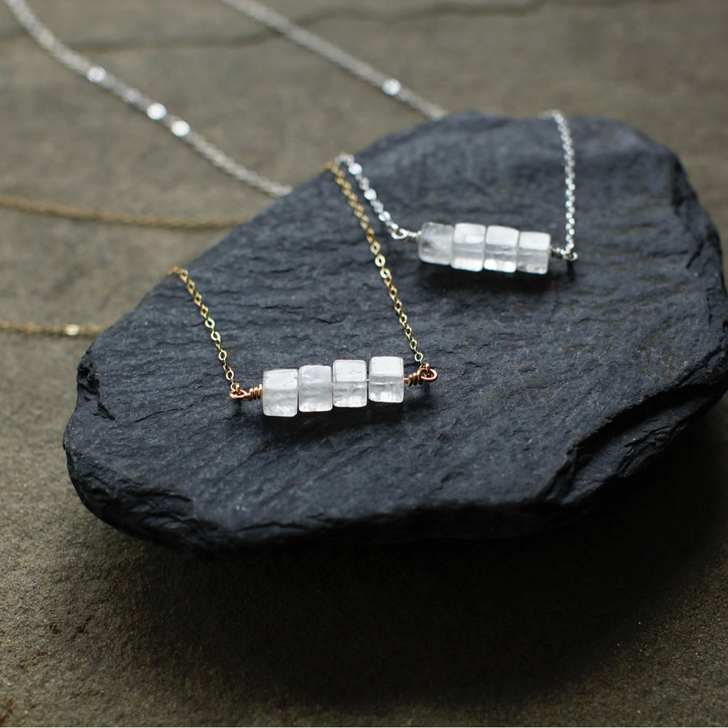 Quartz Cube Bar
